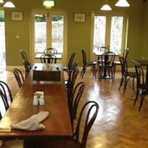 Bowe's Foodhall & Cafe